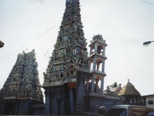 Colombo tempio induista -foto accopp..jpg